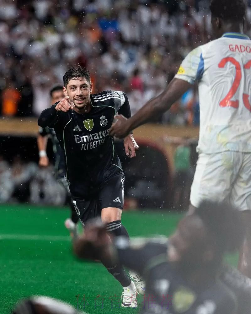 记者预测皇马首发:阿拉巴左后卫 巴尔韦德回中场 记者预测皇马首发:阿拉巴左后卫 巴尔韦德回中场